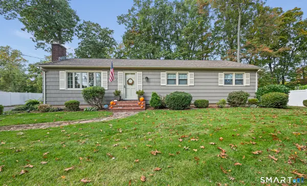 17 Edgewood Drive, Wallingford, CT 06492