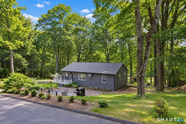 10 Brook Drive, New Fairfield, CT 06812