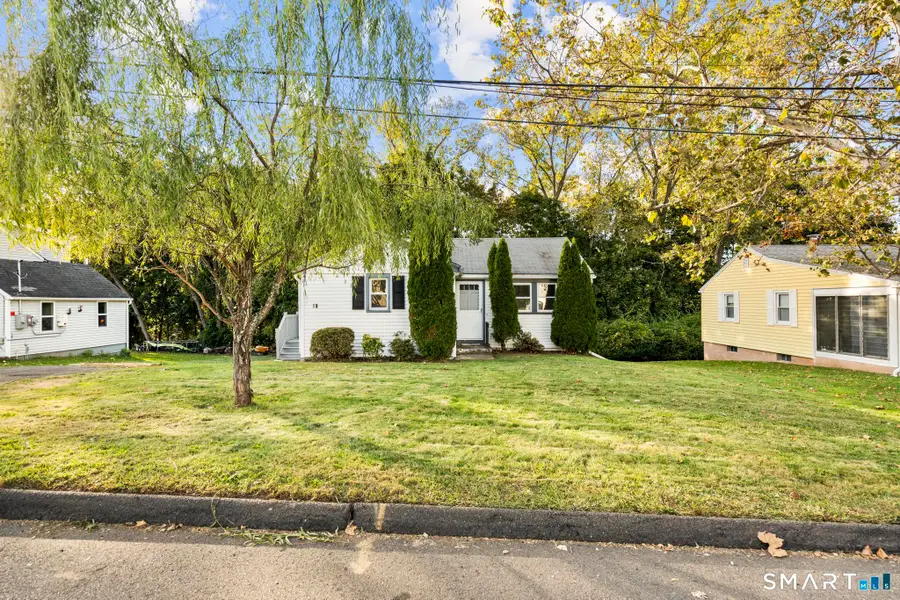 18 Gilbert Lane, Branford, CT 06405 - #3