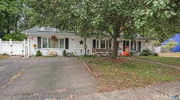 10 Eagle Court, East Hartford, CT 06118