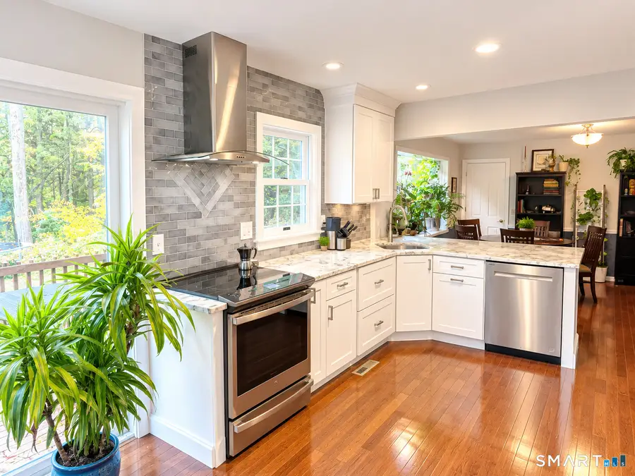 11 Flax Hill Road, Brookfield, CT 06804 - #2