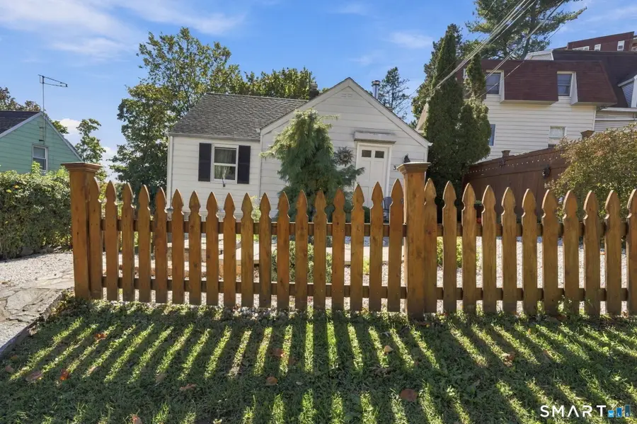35 Holcomb Avenue, Stamford, CT 06906 - #2