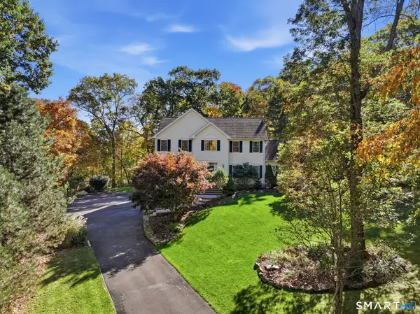 36 Woodbine Lane, Newtown, CT 06482