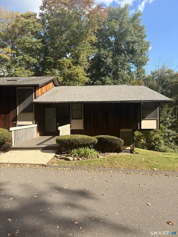 7-A Country Squire Drive #7A, Cromwell, CT 06416