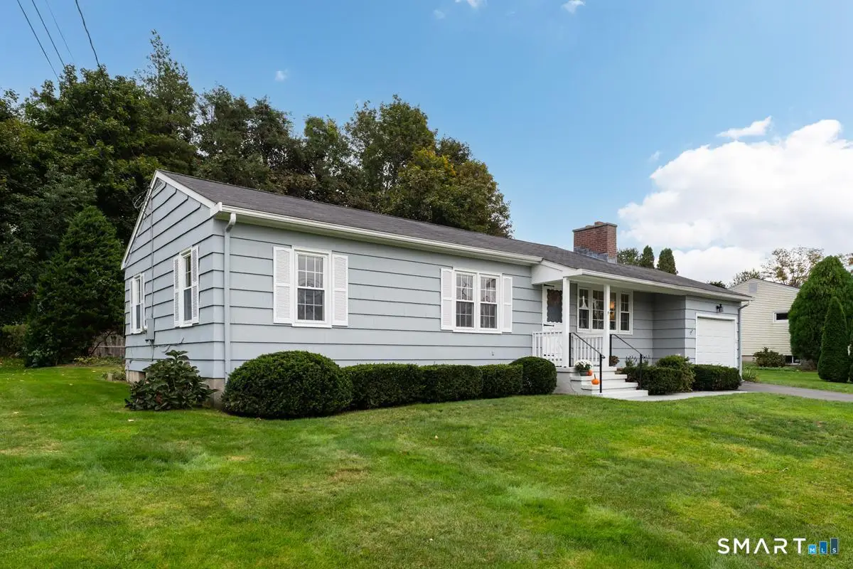 9 Victoria Drive, Branford, CT 06405 - #1