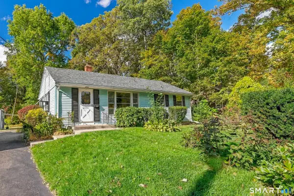 22 Kelsey Place, Bloomfield, CT 06002