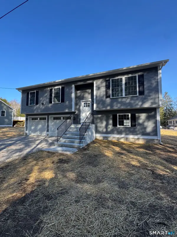 58 Mains Crossing, North Stonington, CT 06359