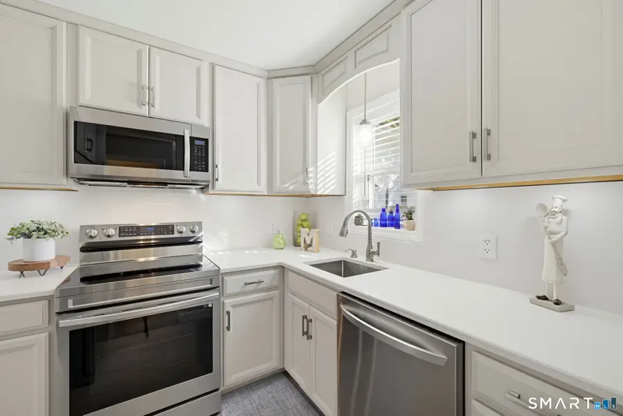 181 Sherbrooke Street #8, Bristol, CT 06010 - #2