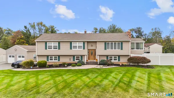 11 Crestwood Road, Branford, CT 06405