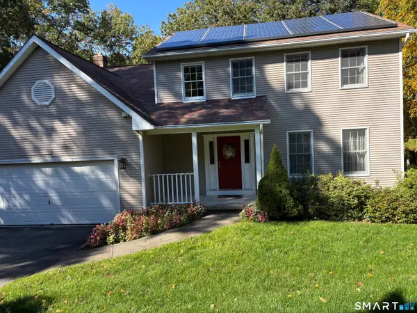 8 Catbird Lane, East Lyme, CT 06333