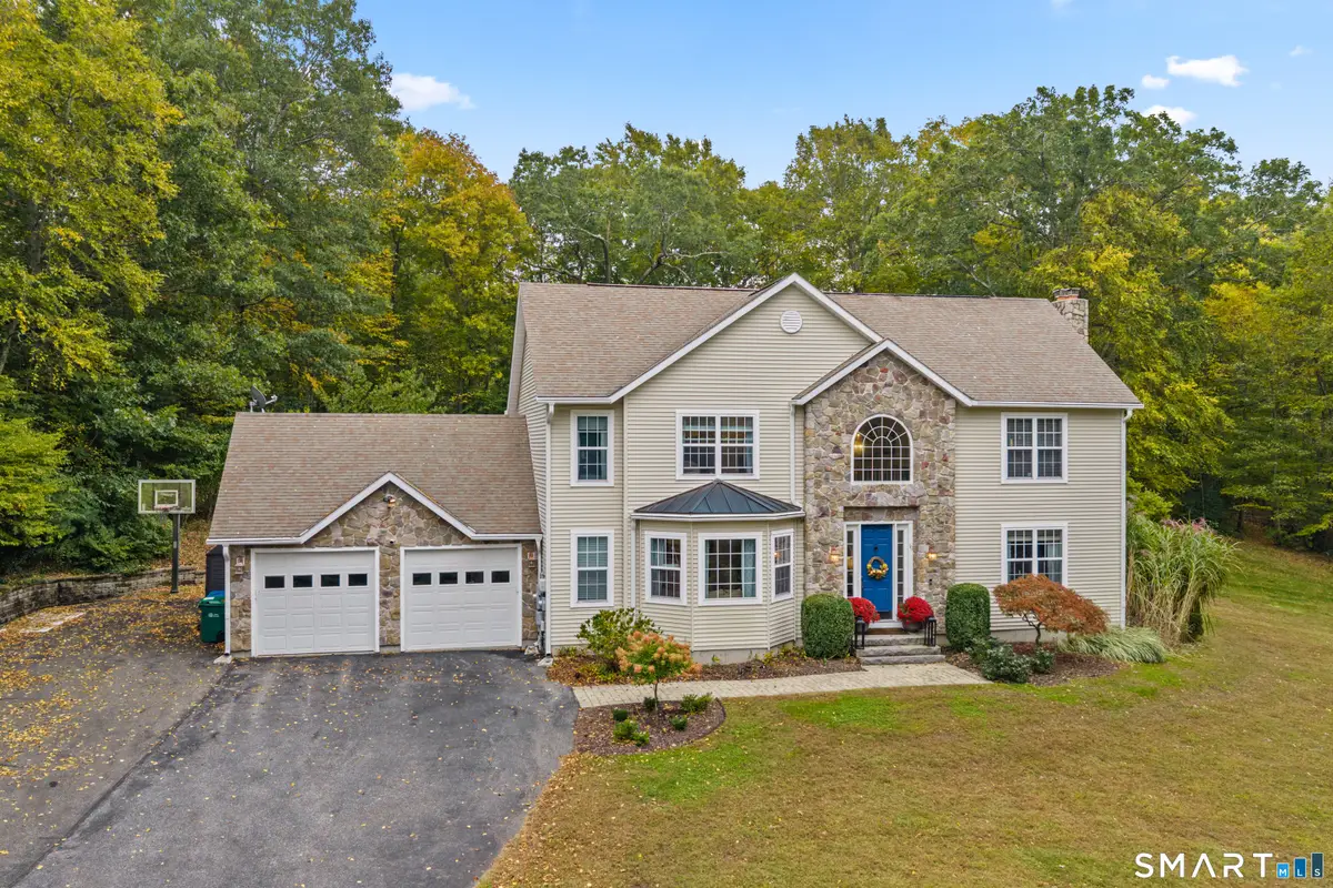 10 White Oak Lane, Waterford Town, CT 06375 - #1