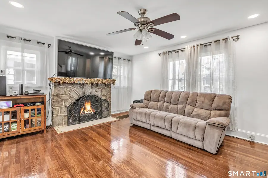 555 Windsor Avenue, Stratford, CT 06614 - #3