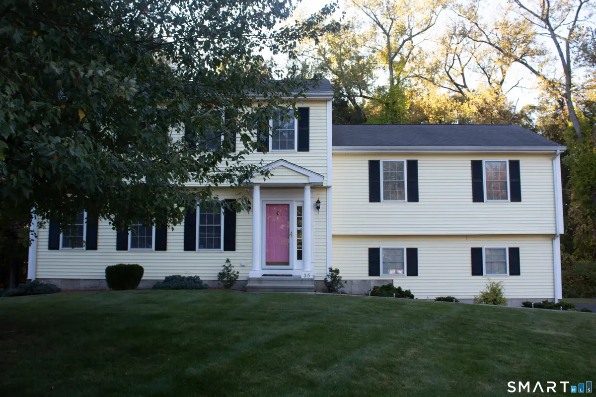 35 Fairfield Lane, Bloomfield, CT 06002 - #1