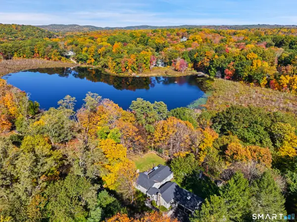 82 Simpaug Turnpike, Redding, CT 06896
