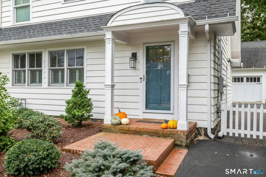 121 Old Post Road, Fairfield, CT 06824 - #3