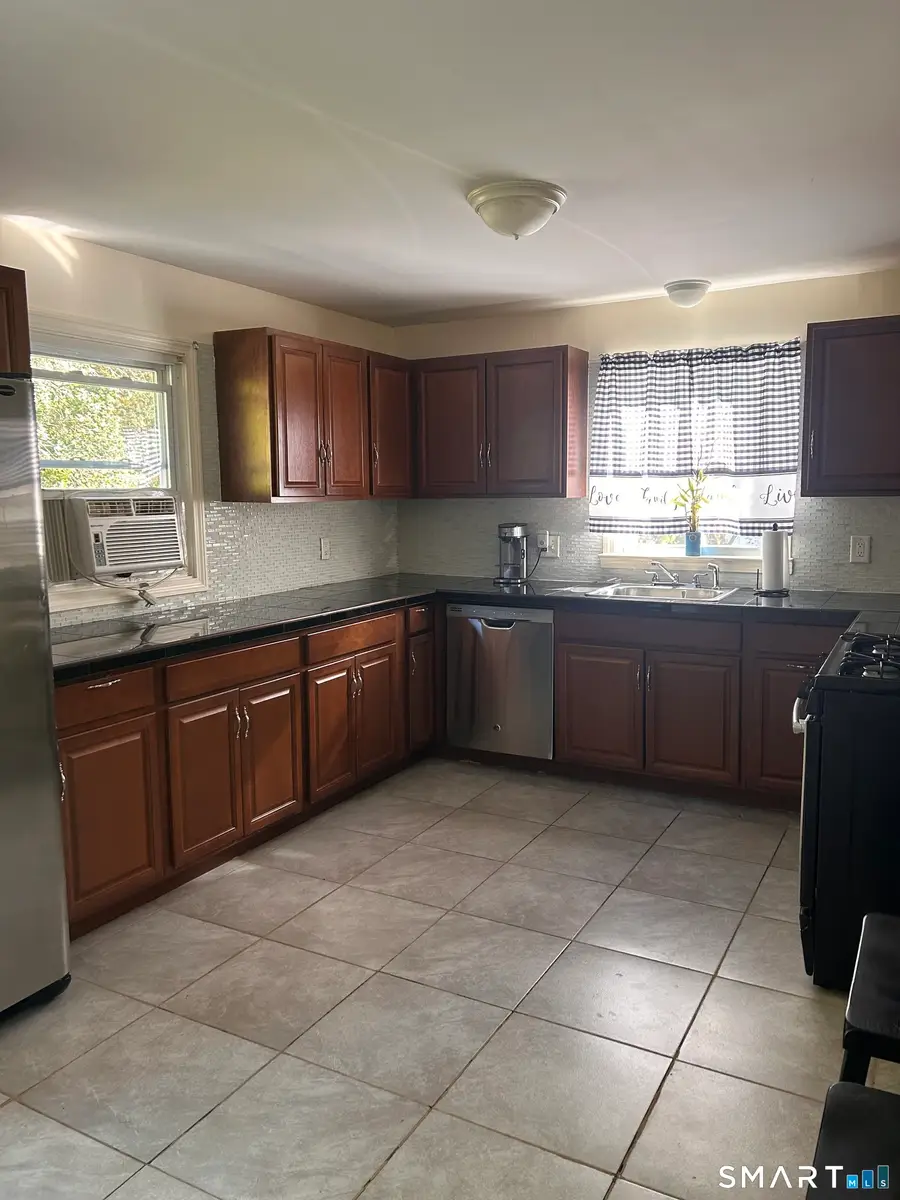 77 John Street, East Haven, CT 06513 - #3