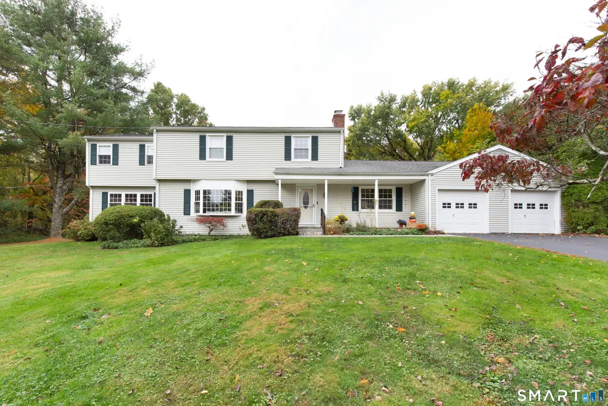 15 Longview Road, Trumbull, CT 06611 - #1
