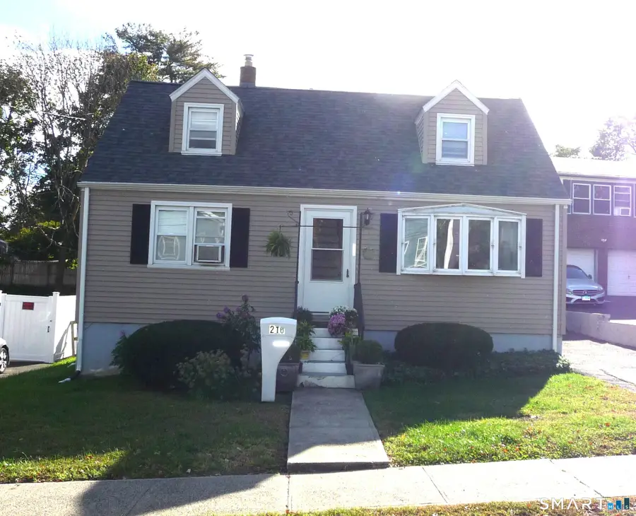 216 Granfield Avenue, Bridgeport, CT 06610 - #2