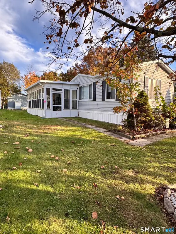 5 Stonewood Terrace, Vernon, CT 06066