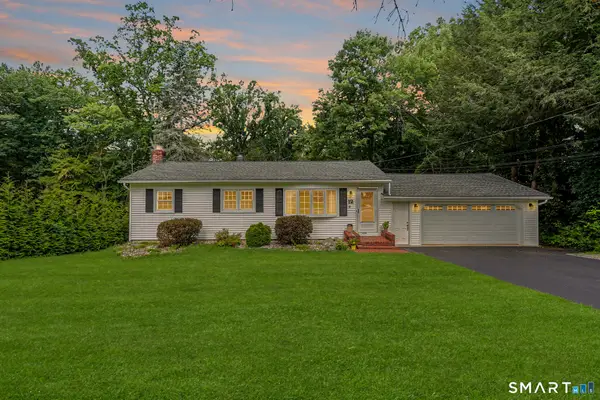 12 Cedarwood Lane, Shelton, CT 06484
