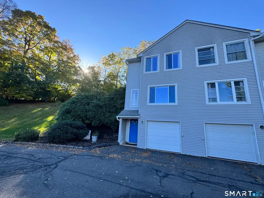 111 Knowles Avenue #111, Middletown, CT 06457 - #3