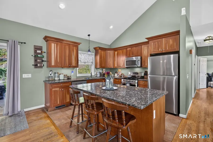 35 Woodbridge Avenue, Ansonia, CT 06401 - #3