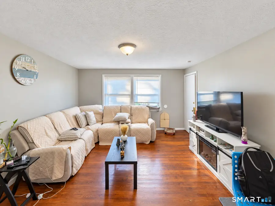 54 Judith Terrace, New Haven, CT 06513 - #2