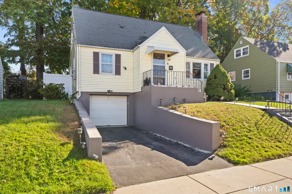 88 Hollywood Avenue, Hartford, CT 06110 - #1
