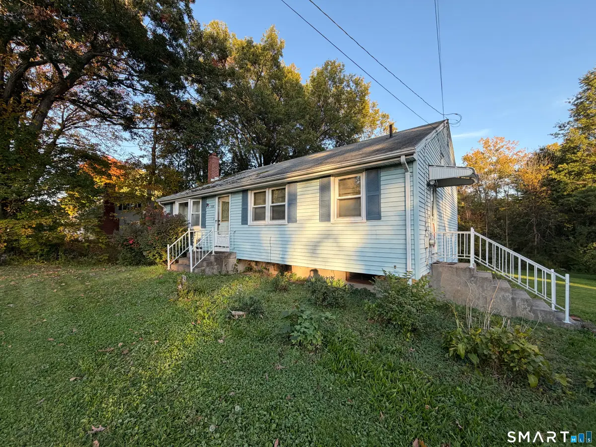 228 Tunxis Avenue, Bloomfield, CT 06002 - #1