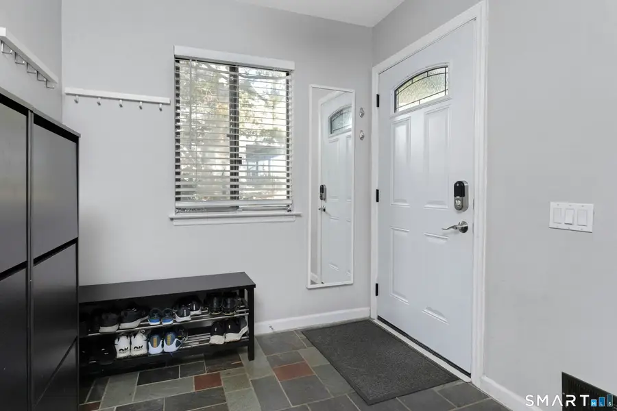 422 Courtland Avenue #1, Stamford, CT 06906 - #2