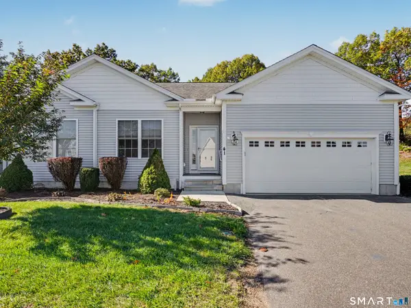 41 Pondview Circle #41, Beacon Falls, CT 06403