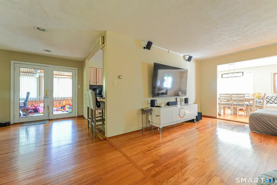 101 Chase Lane, West Haven, CT 06516 - #3