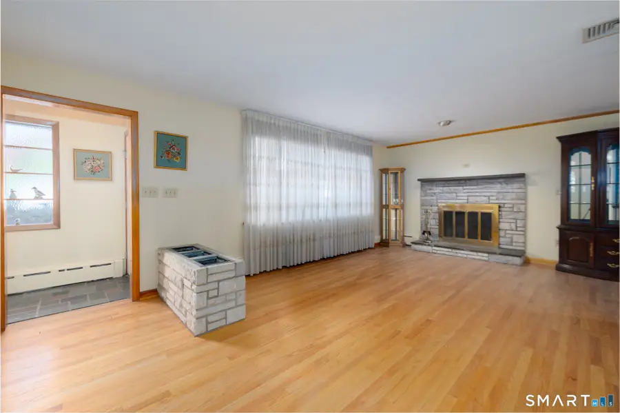 409 Highland Drive, Waterbury, CT 06708 - #2