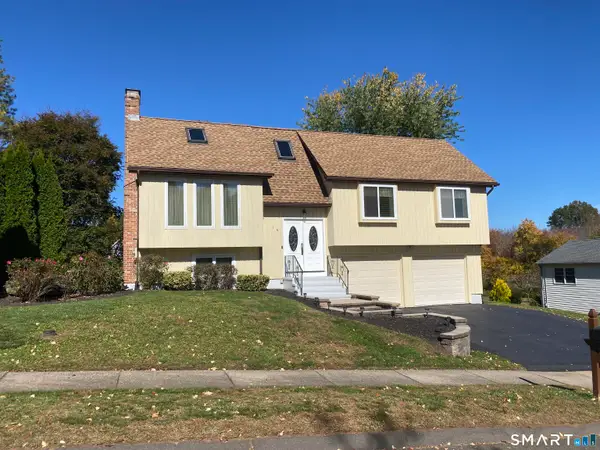 14 Cimarron Road, Middletown, CT 06457