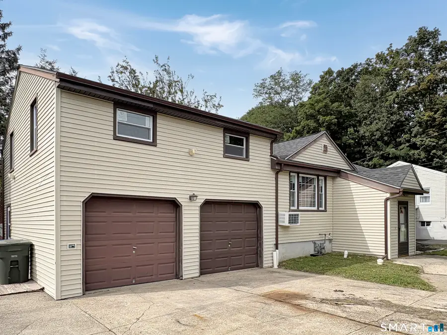 115 Anton Drive, Bridgeport, CT 06606 - #2