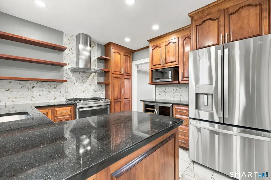 430 Platt Avenue, West Haven, CT 06516 - #3