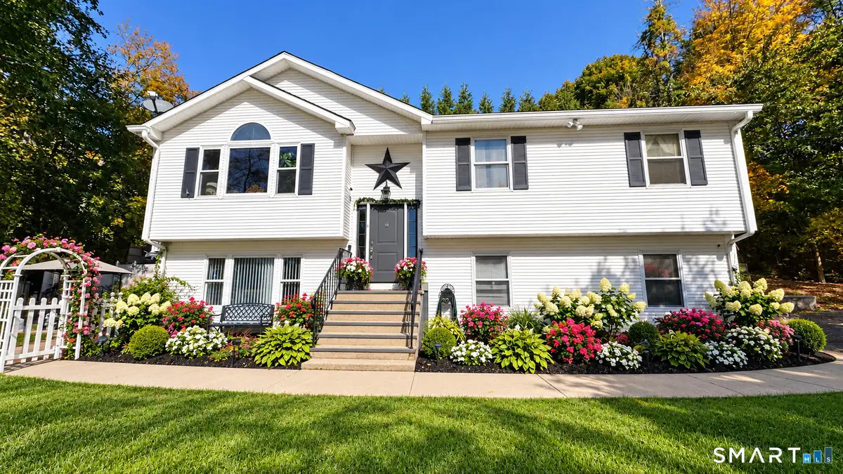 66 E Street, Derby, CT 06418 - #1