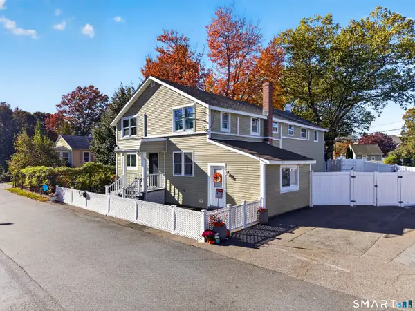 3 Town Beach Road, Old Saybrook, CT 06475