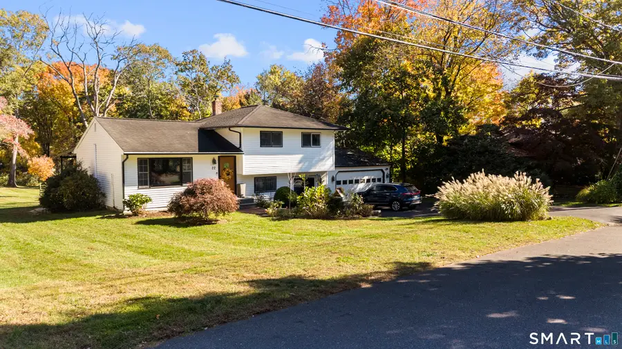 22 Algonquin Road, Norwalk, CT 06851 - #3