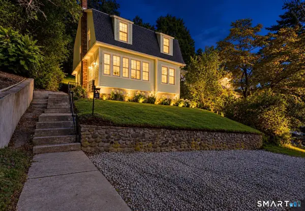 33 Monroe Street, Shelton, CT 06484