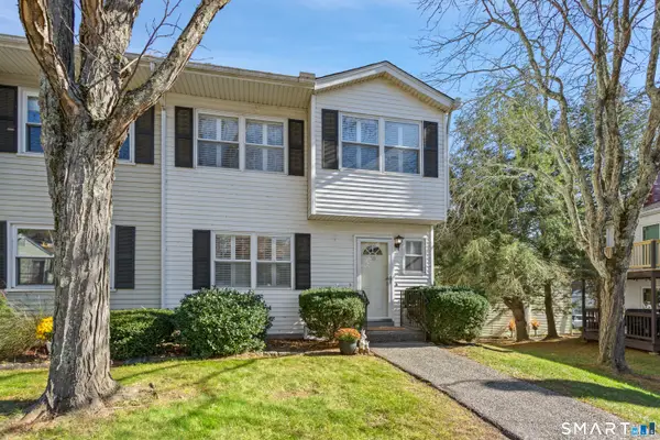 25 Padanaram Road #59, Danbury, CT 06811