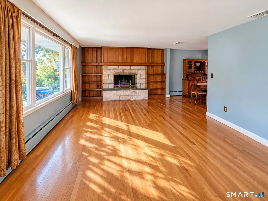22 Hampton Road, Trumbull, CT 06611 - #3