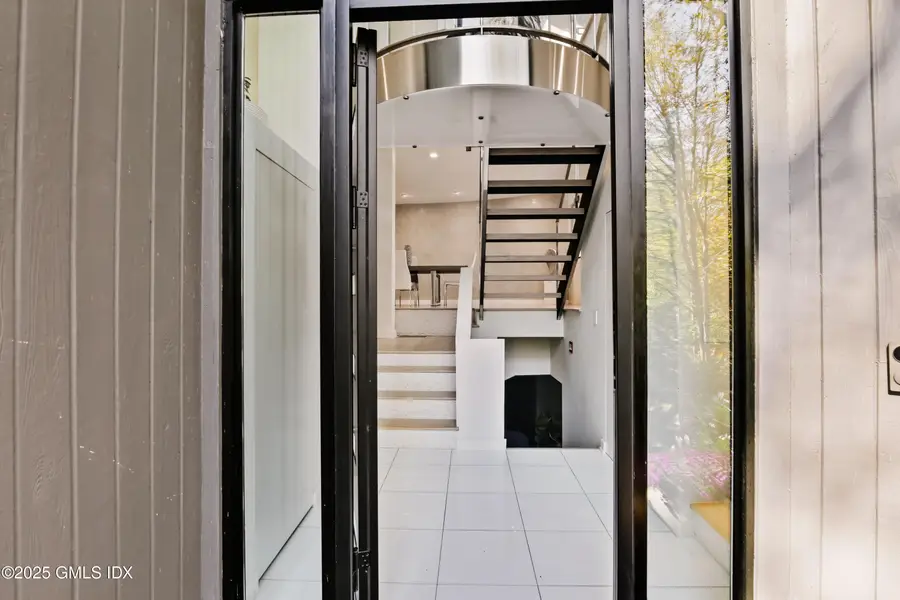 210 Red Fox Road, Stamford, CT 06903 - Image #2