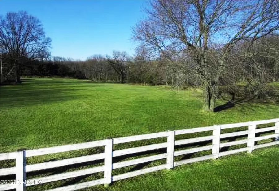 25 Buckfield Lane, Greenwich, CT 06831 - Image #2