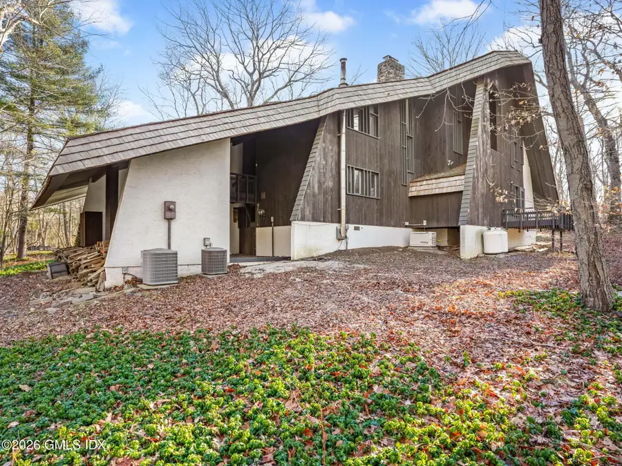 484 Cognewaugh Road, Cos Cob, CT 06807 - Image #3