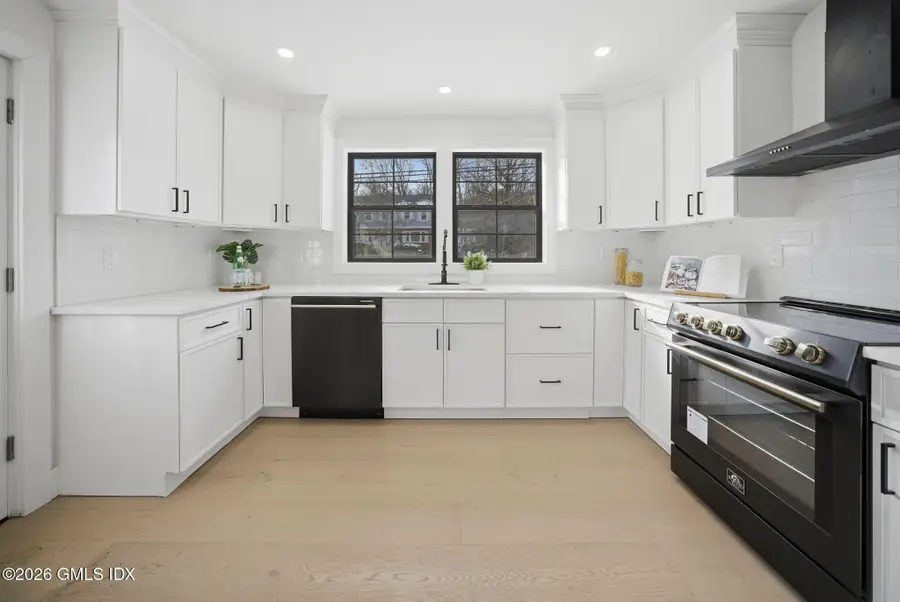 101 Parade Hill Road, New Canaan, CT 06840 - Image #3