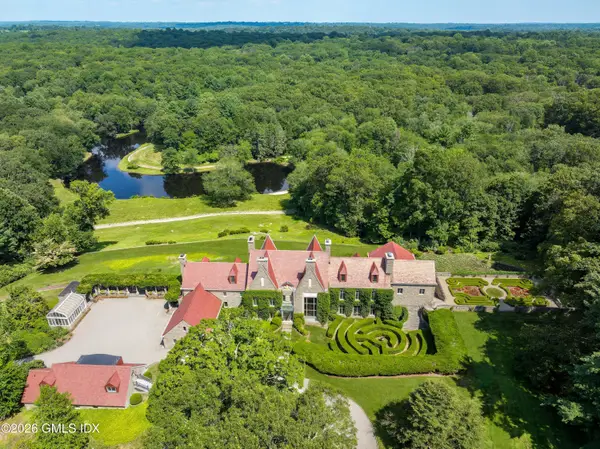 1233 Rock Rimmon Road, Stamford, CT 06903