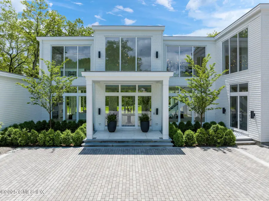 8 Fox Run Lane, Greenwich, CT 06831 - #2
