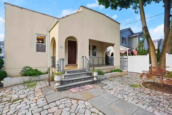 11 Rex Street, Greenwich, CT 06831