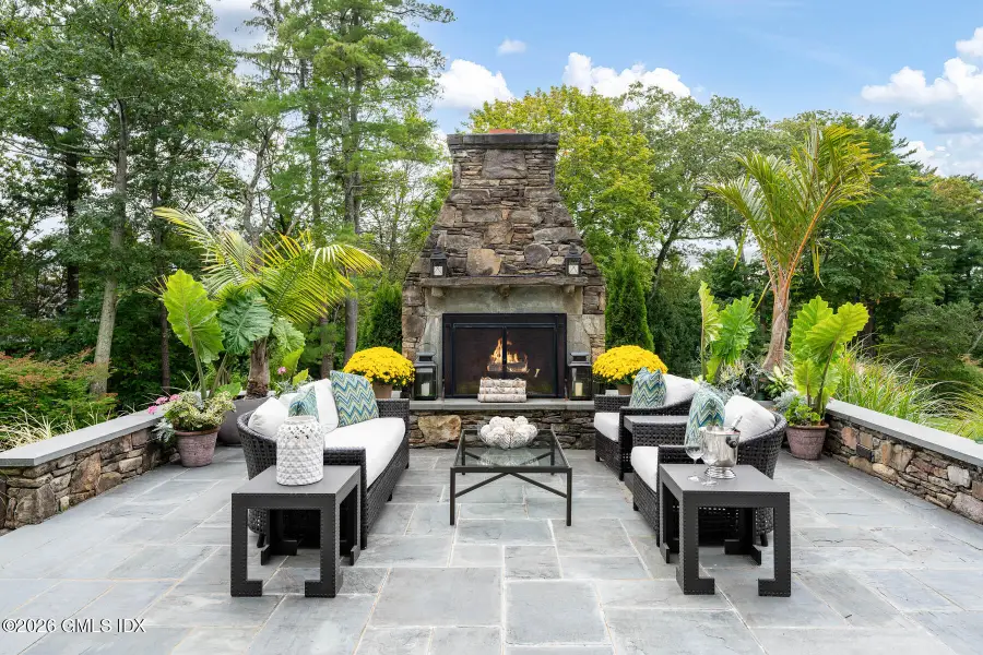 174 Round Hill Road, Greenwich, CT 06831 - #3